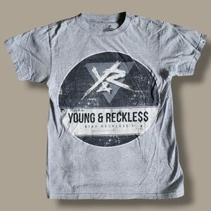 Gray Graphic Tee with Black & White 'Young & Reckless' Logo Tshirt